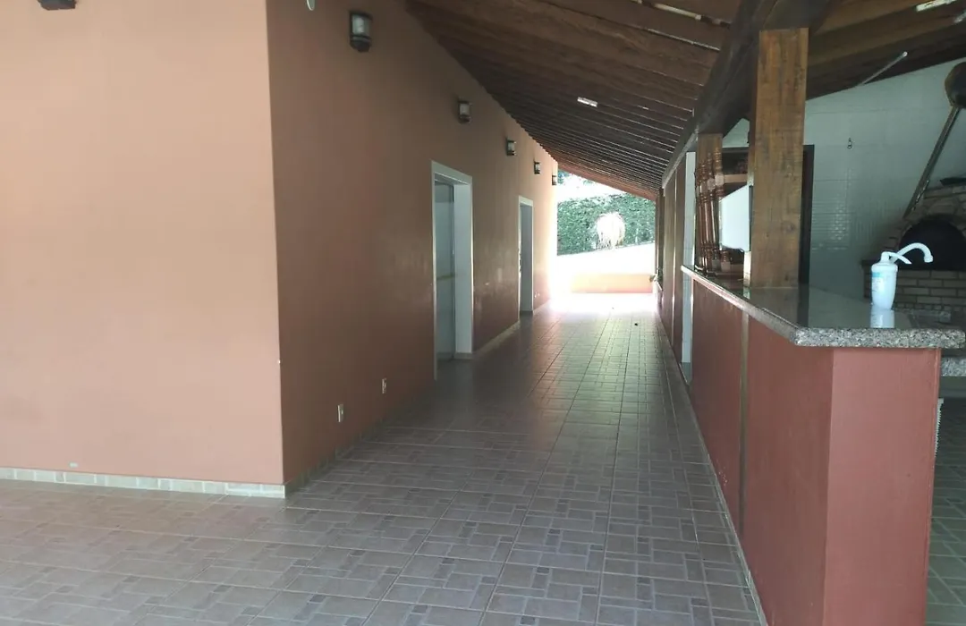 Casa Guacuri - Casa de temporada e eventos - apartamentos com suítes - Piscinas e Amplo Estacionamento-1