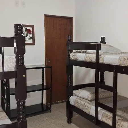 Casa Guacuri - Casa de temporada e eventos - apartamentos com suítes - Piscinas e Amplo Estacionamento-2